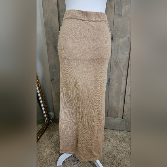 L*SPACE Siren knit cotton wrap midi skirt in Tan. Size Small - Picture 12 of 14
